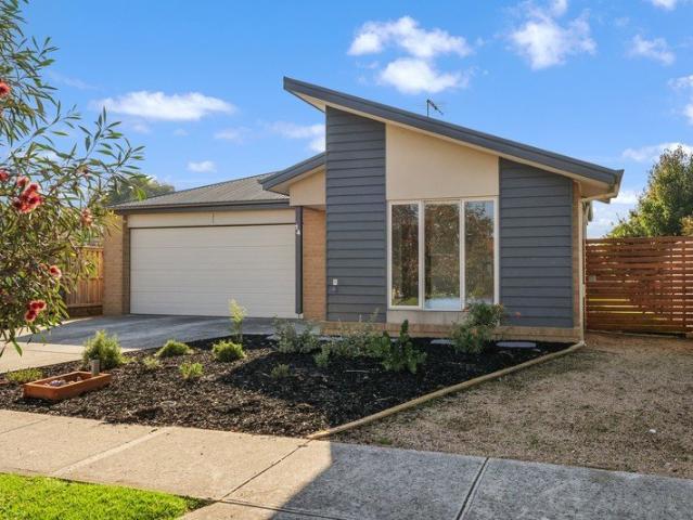 House for sale in Cowes, Victoria