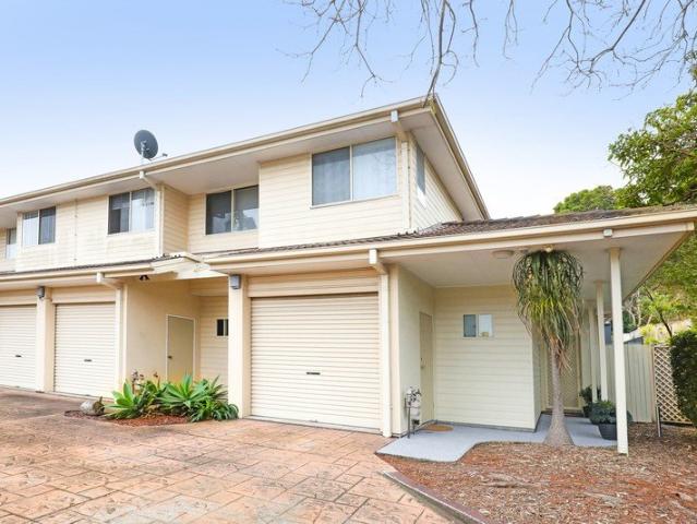 Townhouse for sale in Wollongong West, New South Wales