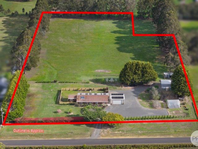House for sale in Haddon, Golden Plains Shire