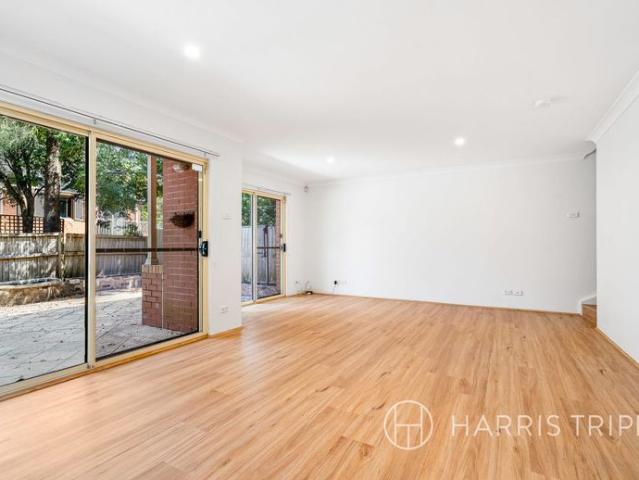 Townhouse for rent in Sydney, New South Wales