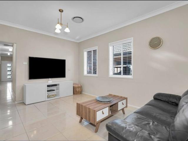 House for rent in Camden Park, Wollondilly Shire Council