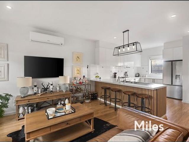 Townhouse for rent in Camerons Creek, Victoria