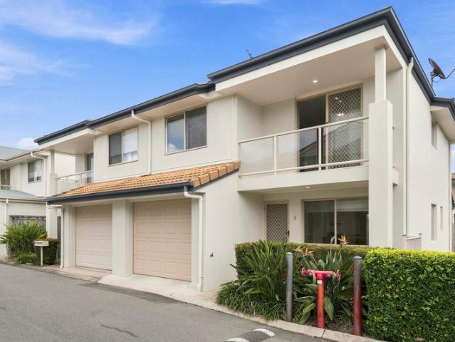 Townhouse for rent in Toombul, Queensland