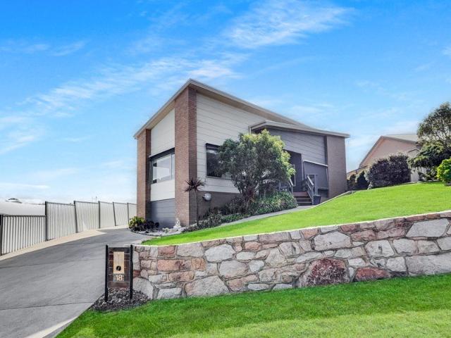 House for sale in Kalimna, Victoria
