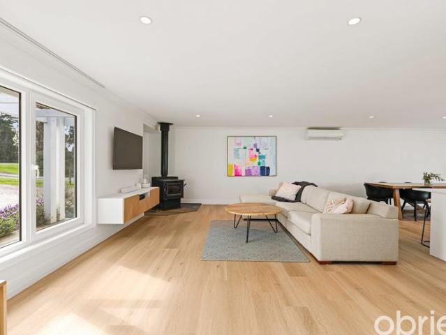 House for rent in Cranbourne South, Melbourne