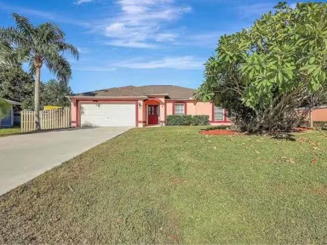 House for rent in Riverside