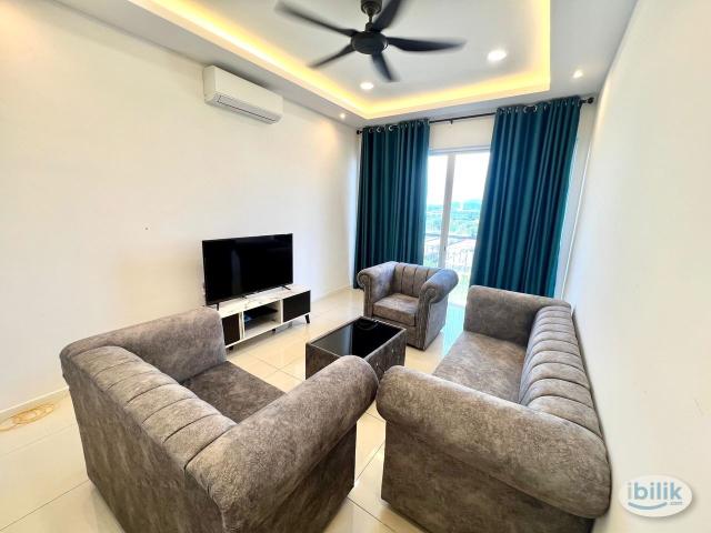 Room for rent in Petaling, Alam Impian