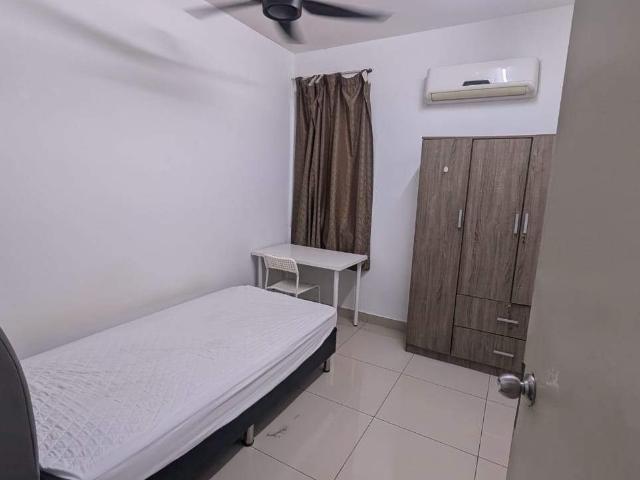 Room for rent in Petaling, Damansara Damai