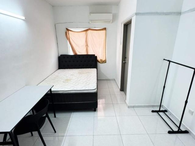 Room for rent in Jenjarom, Selangor