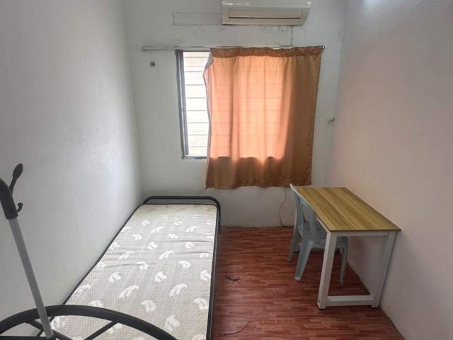 Room for rent in Petaling, Damansara Damai