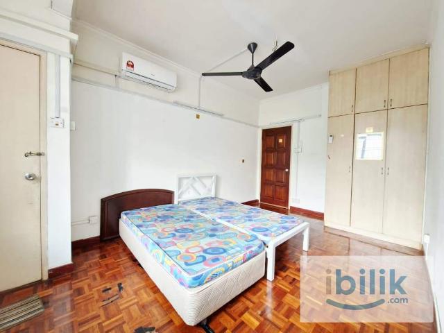 Room for rent in PJU 6, Petaling Jaya