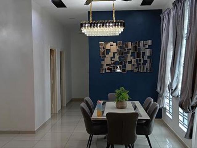 Terraced House for sale in Malaka