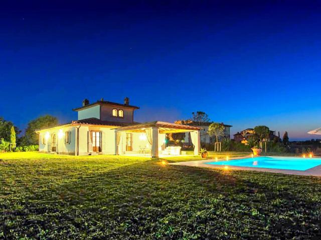 Casa in vendita a Cortona, Toscana