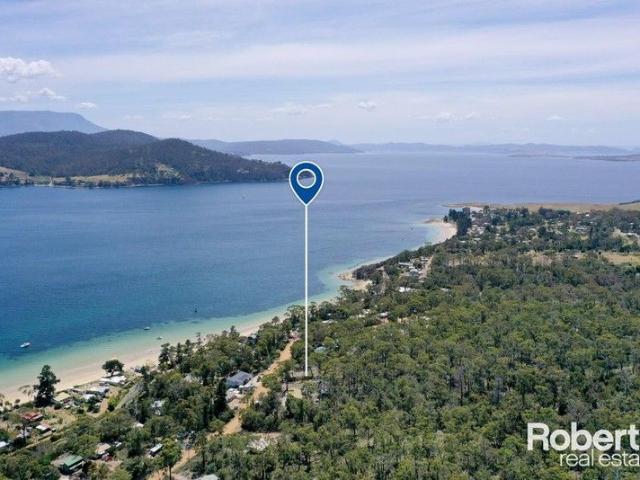 Land for sale in Dennes Point, Tasmania