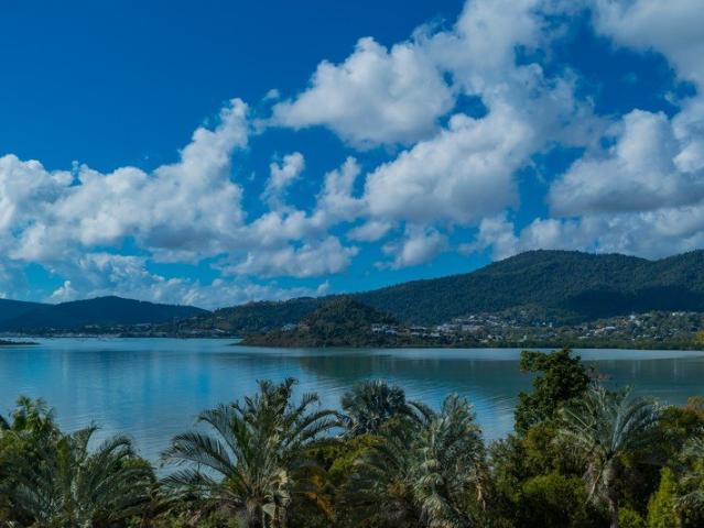 Land for sale in Cannonvale, Queensland