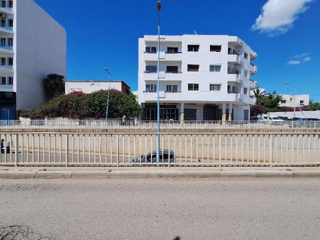Local commercial vente à Anfa, Gharb-Chrarda-Beni Hssen