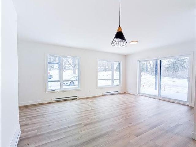 Apartment for rent in La Haute-yamaska, Quebec