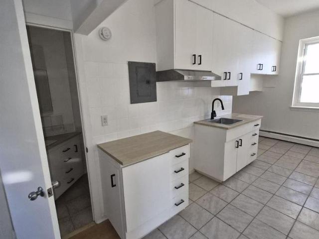 Apartment for rent in Le Val-saint-françois, Quebec