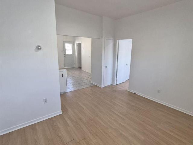 Apartment for rent in Melbourne, Ville de Richmond