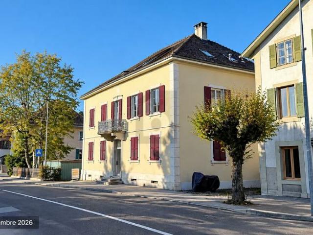 Mehrfamilienhaus kaufen in Villeret, Région administrative du Jura bernois