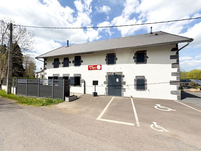Local Commercial vente à Issoire, Mazaye
