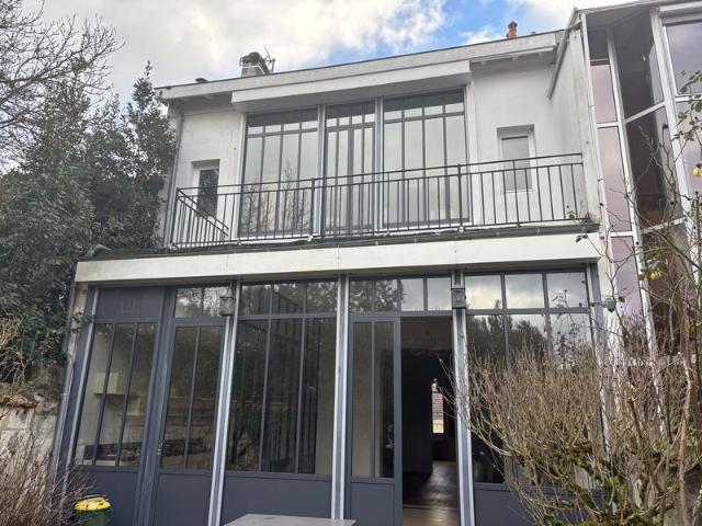 Bureau vente à Bordeaux