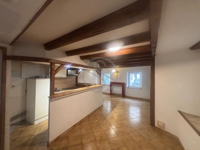 Local Commercial vente à Tournon-sur-Rhône, Annonay
