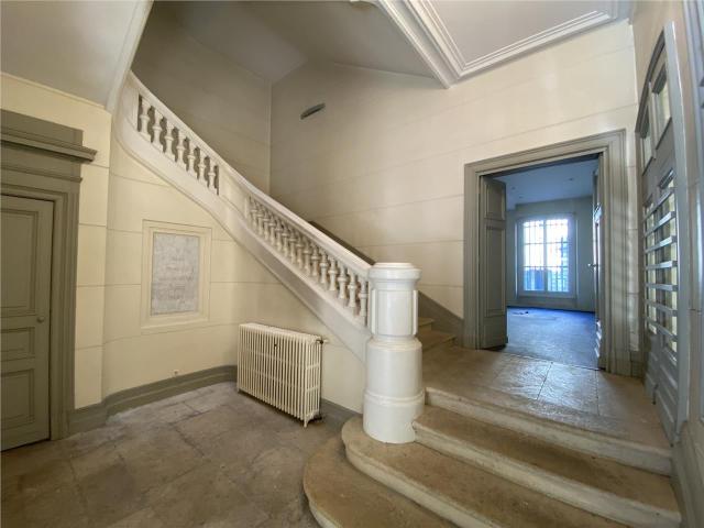 Bureau vente à Bordeaux