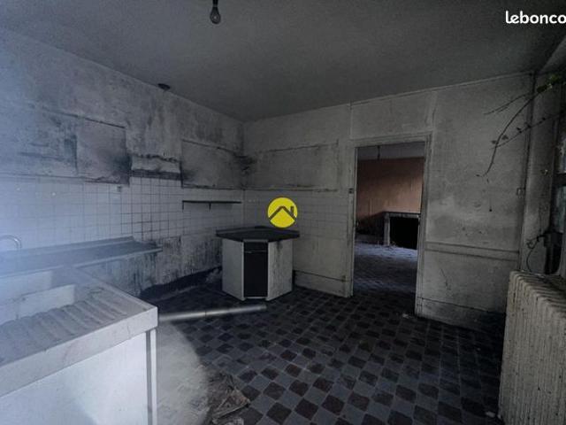 Appartement vente à Saint-Amand-Montrond, La Guerche-sur-l'aubois