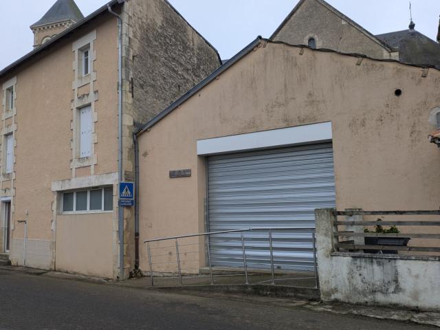 Maison vente à Montmorillon, Saint-secondin