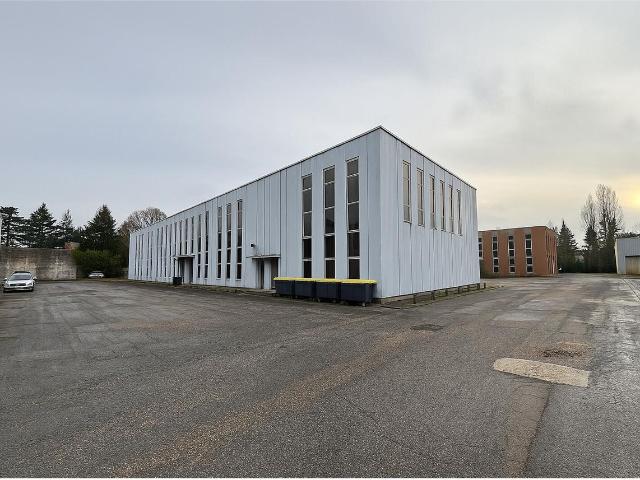 Local Commercial vente à Versailles, Les Loges-en-josas