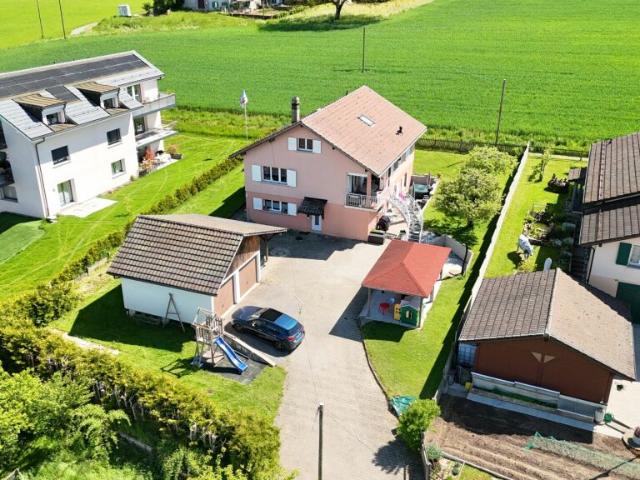 Mehrfamilienhaus kaufen in Oron, Waadt