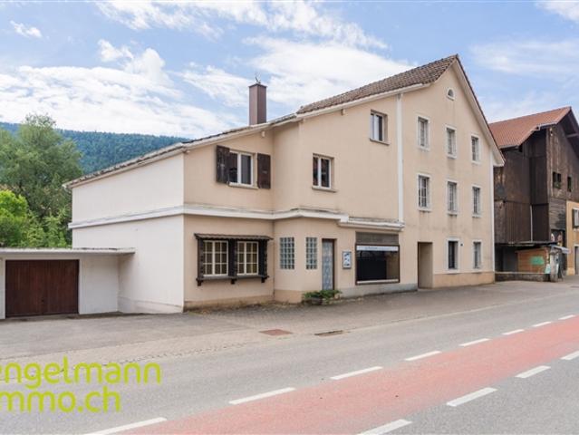 Wohnung kaufen in Cormoret, Bern