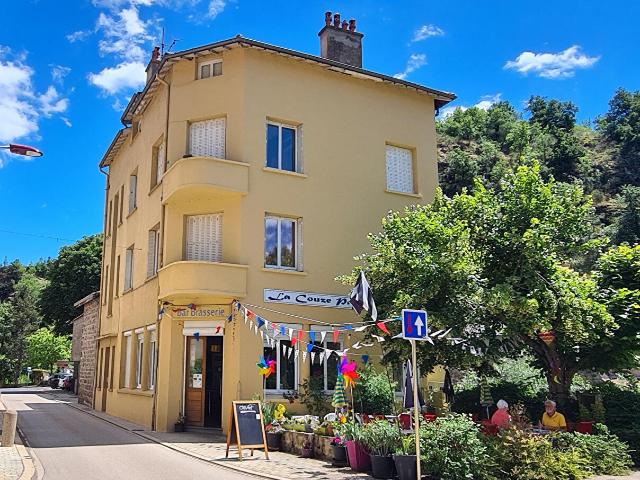 Local Commercial vente à Issoire, Saint-floret