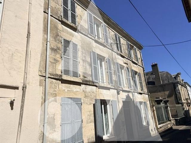 Local Commercial vente à Niort, Saint-maixent-l'ecole