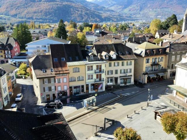 Mehrfamilienhaus kaufen in Bex, Waadt