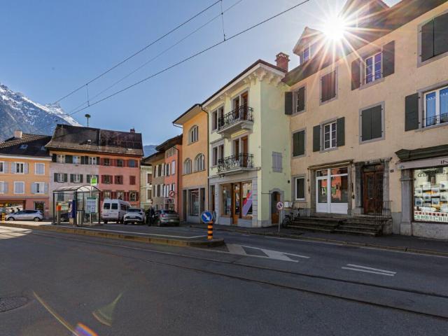 Mehrfamilienhaus kaufen in Bex, Waadt
