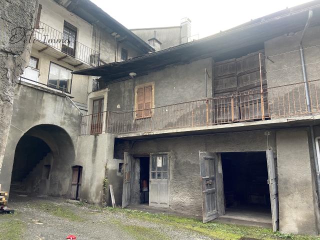 Appartement vente à Saint-Jean-de-Maurienne, La Chambre