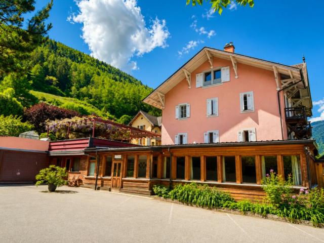 Mehrfamilienhaus kaufen in Martigny, Wallis