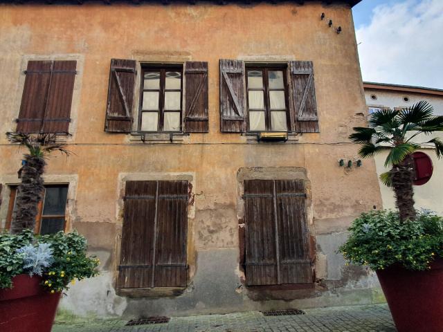 Local Commercial vente à Neufchâteau, Mirecourt