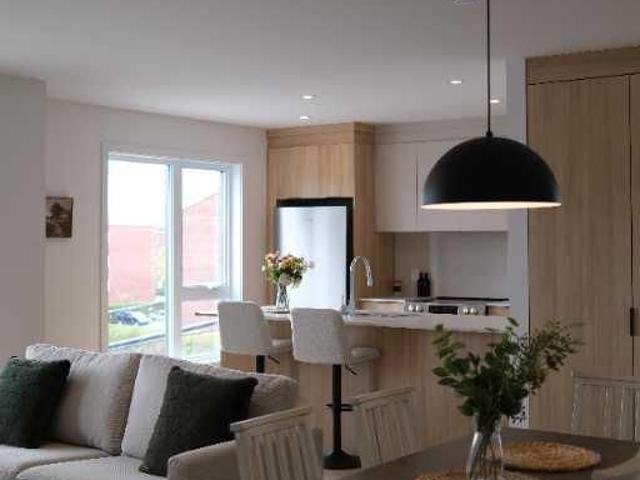 Apartment for rent in Charlemagne, Quebec