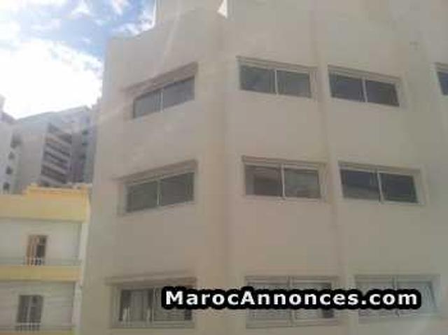 Local commercial location à Anfa, Gharb-Chrarda-Beni Hssen