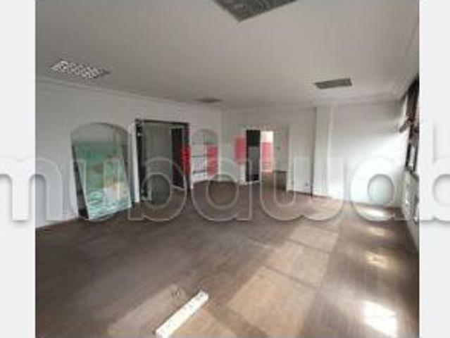 Local commercial vente à Anfa, Gharb-Chrarda-Beni Hssen