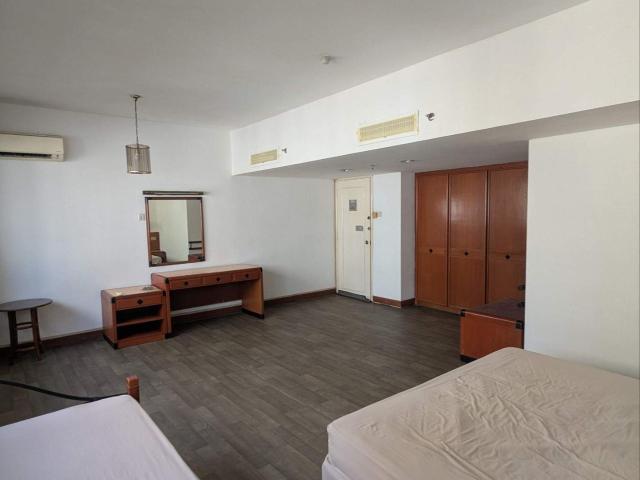 Room for rent in Country Heights Damansara, Kuala Lumpur