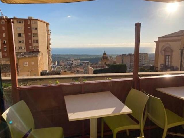 Locale Commerciale in affitto a Agrigento, Sicilia