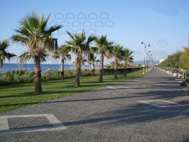 Locale Commerciale in vendita a Venetico, Sicilia