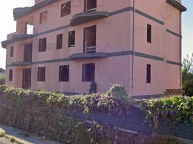 Locale Commerciale in vendita a Spadafora, Sicilia