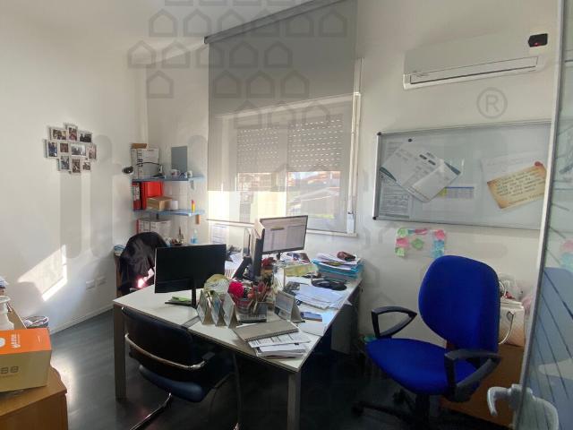 Locale Commerciale in affitto a I Circoscrizione, Messina