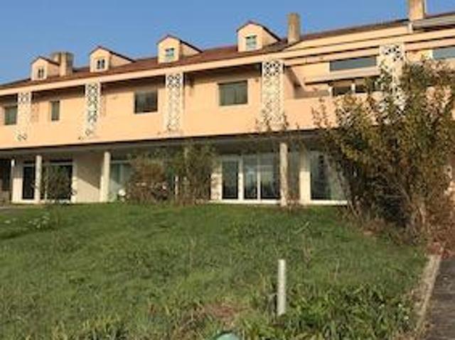 Locale Commerciale in vendita a Cittadella, Veneto