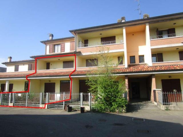 Locale Commerciale in vendita a Bassa Reggiana, Re